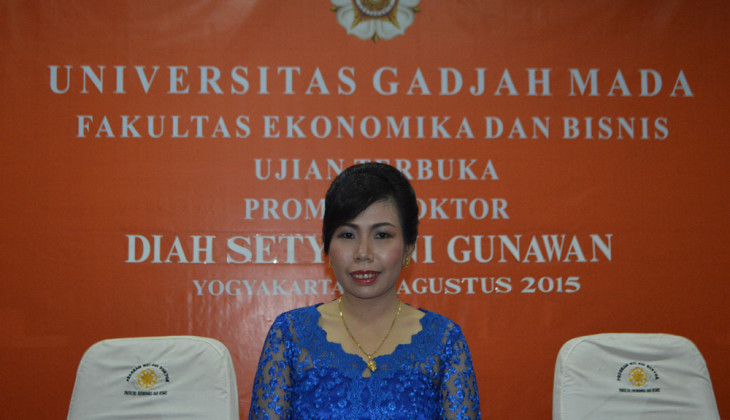 Raih Doktor Usai Teliti Pembangunan Ekonomi Indonesia