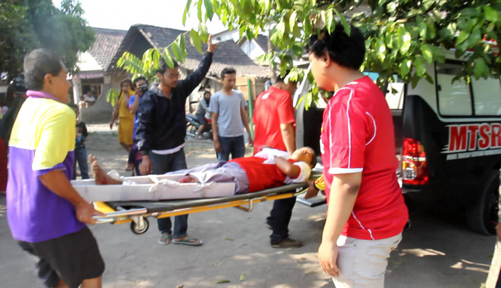 Mahasiswa UGM Gelar Simulasi Bencana Gempa Bumi