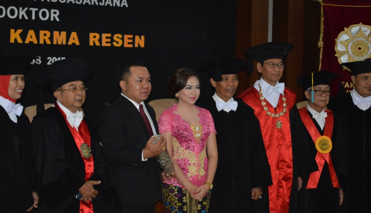Kaji Pengaturan BUMD, Gde Subha Raih Doktor