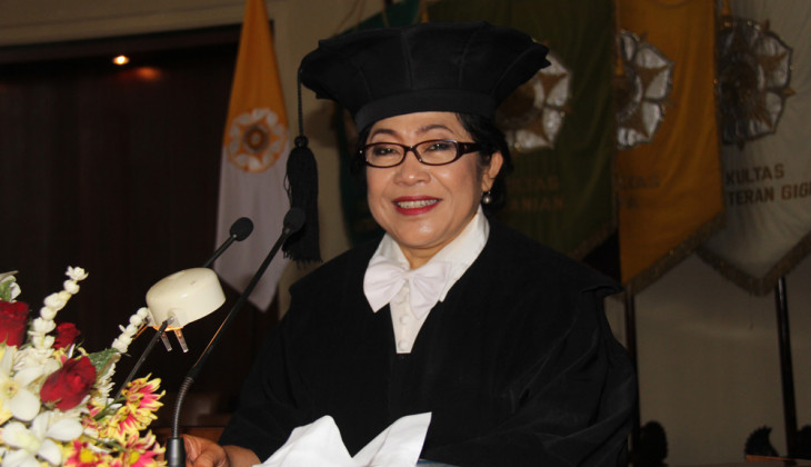 Ida Rochani Dikukuhkan Sebagai Guru Besar | Universitas Gadjah Mada