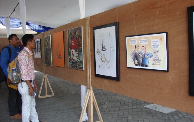 FEB UGM Adakan Pameran Kartun