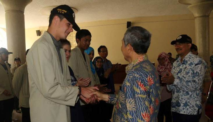 UGM Sends 280 Students for Community Service