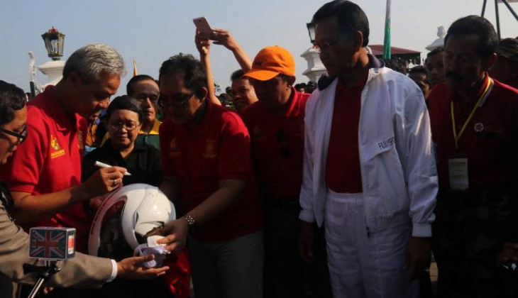    Ribuan Alumni UGM Ikuti Niti Laku