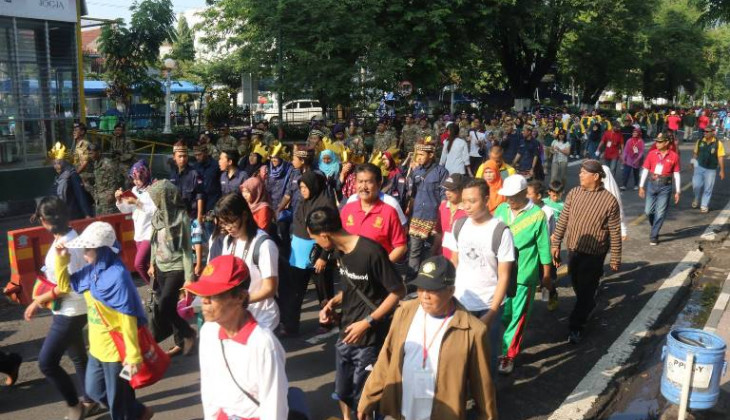    Ribuan Alumni UGM Ikuti Niti Laku