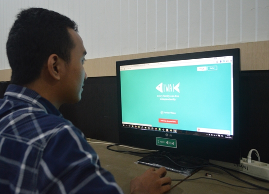 IWAK menyediakan platform yang menghubungkan investor dengan keluarga petani.