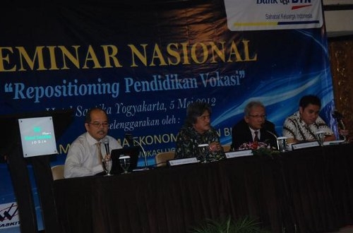 70% Lulusan Perguruan Tinggi Lebih Suka Bekerja pada Orang Lain
