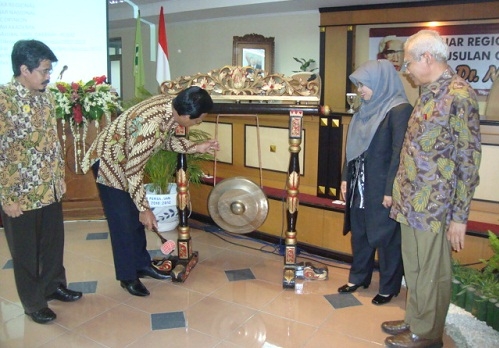 Sultan Dukung Pemberian Gelar Pahlawan Nasional Prof.Dr.Sardjito