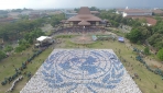 Mahasiswa Baru UGM Mempromosikan Perdamaian Dunia Lewat Lambang United Nations
