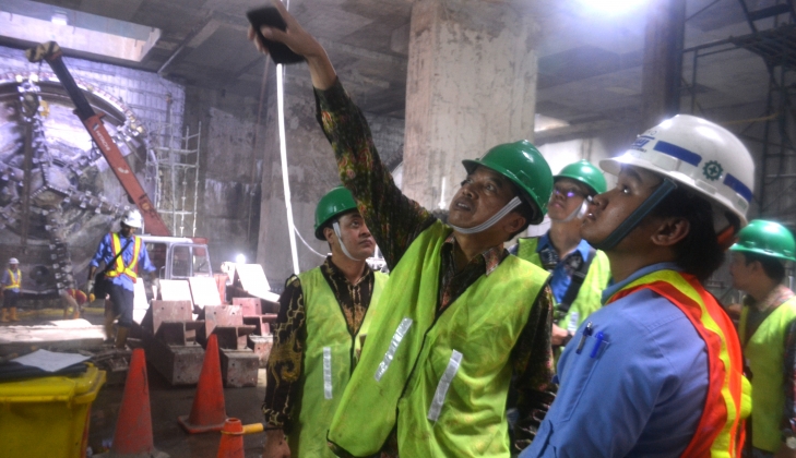 Tim Ahli UGM Kunjungi Proyek MRT Jakarta
