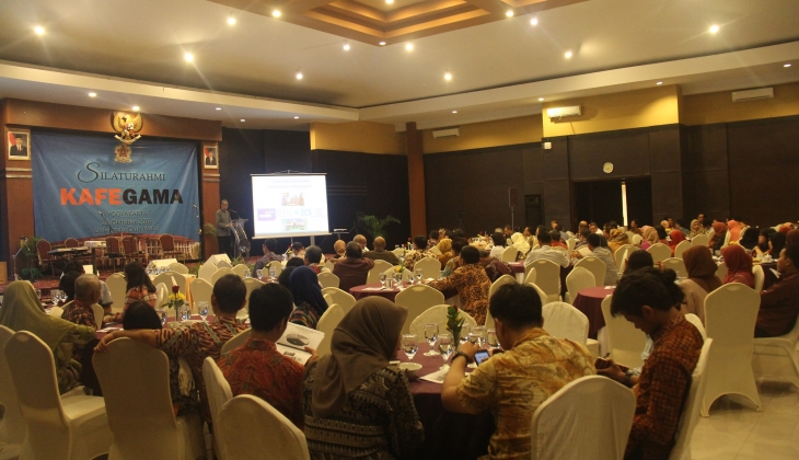 KAFEGAMA Meluncurkan Buku Ekonomi Kerakyatan
