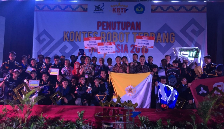 UGM Juara Umum Kontes Robot Terbang Indonesia 2016