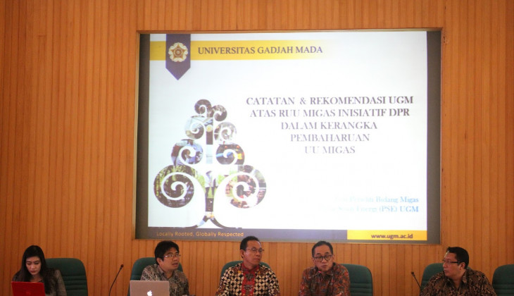 UGM Serahkan Naskah Akademik RUU Migas ke Komisi VII DPR RI