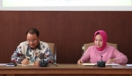 Penandatanganan MoU oleh Rektor UGM dan Bupati Konawe Selatan