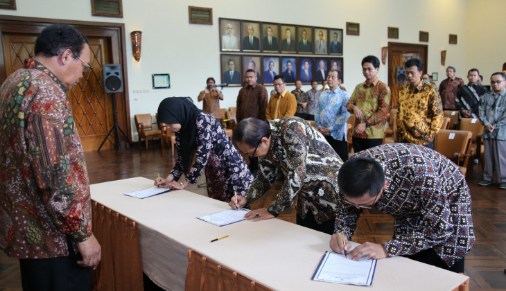 UGM Lantik 27 Pejabat Baru