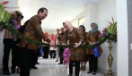 Rektor Meresmikan Gedung Baru RS UGM