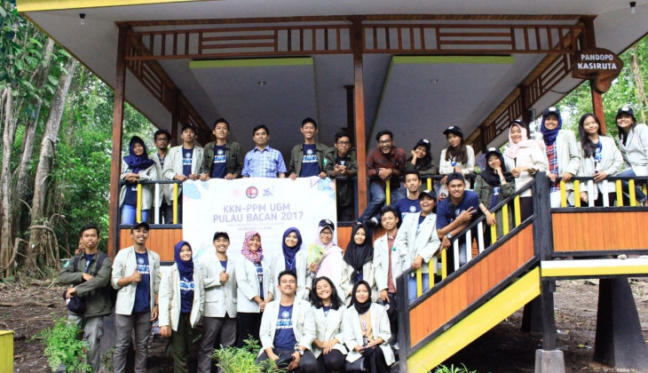 UGM Student Community Service Improve Pulau Bacan Agriculture and Fishery Potential 