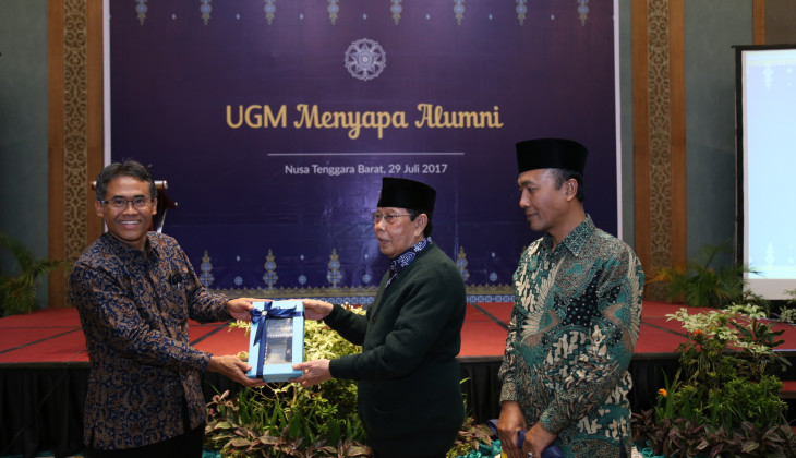 Rektor UGM Mengajak Alumni Berkontribusi Membangun Daerah