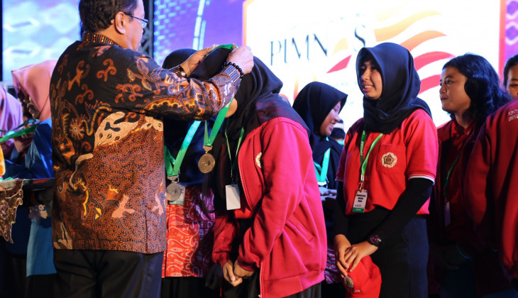 UGM Juara II Pimnas ke-30