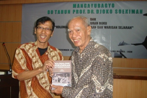 Peringati hari Lahir ke-80, Sejarawan Prof. Djoko Soekiman Luncurkan Buku
