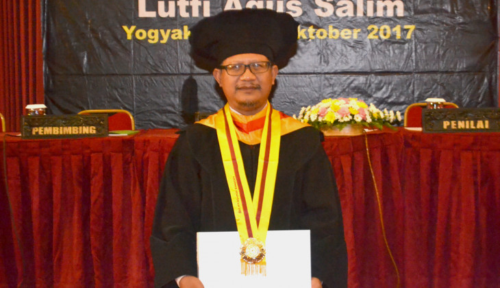 Raih Doktor Usai Kembangkan Aplikasi Sistem Informasi Fertilitas
