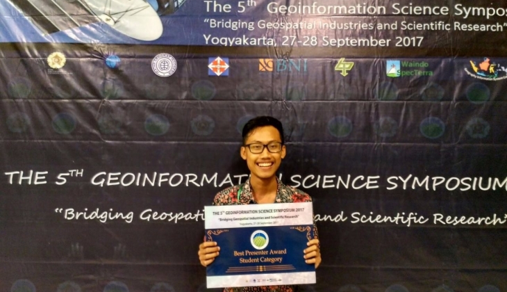 Mahasiswa UGM Raih Penghargaan di Konferensi Internasional Geoinformasi