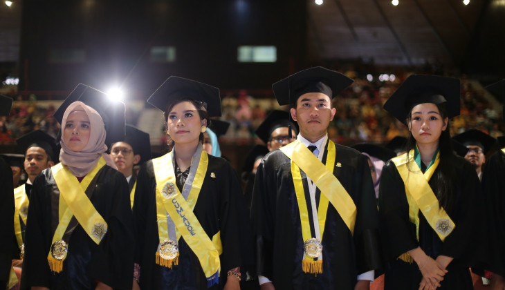 UGM Mewisuda 1.790 Lulusan Sarjana dan Diploma
