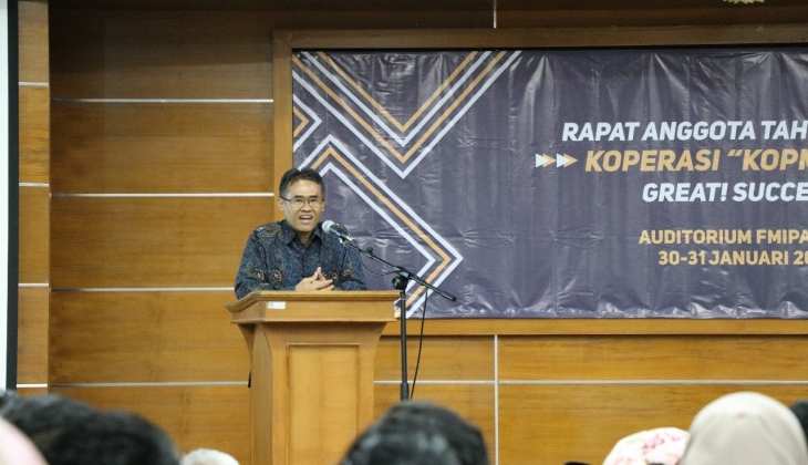 Menteri Koperasi Memuji Koperasi Mahasiswa UGM