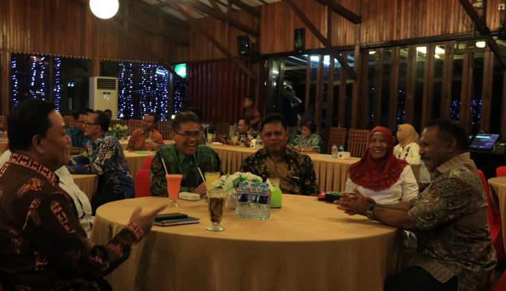 UGM Menyapa Alumni di Papua Barat