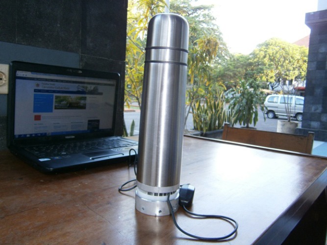 Smart Tumbler Made by UGM Students - Universitas Gadjah Mada