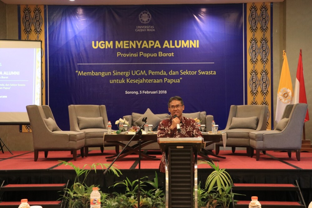 Rektor UGM Ajak Alumni Bersinergi Membangun Bangsa - Universitas Gadjah ...