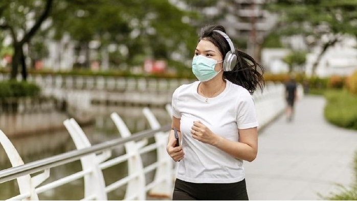 Should people wear a face mask during exercise: What should