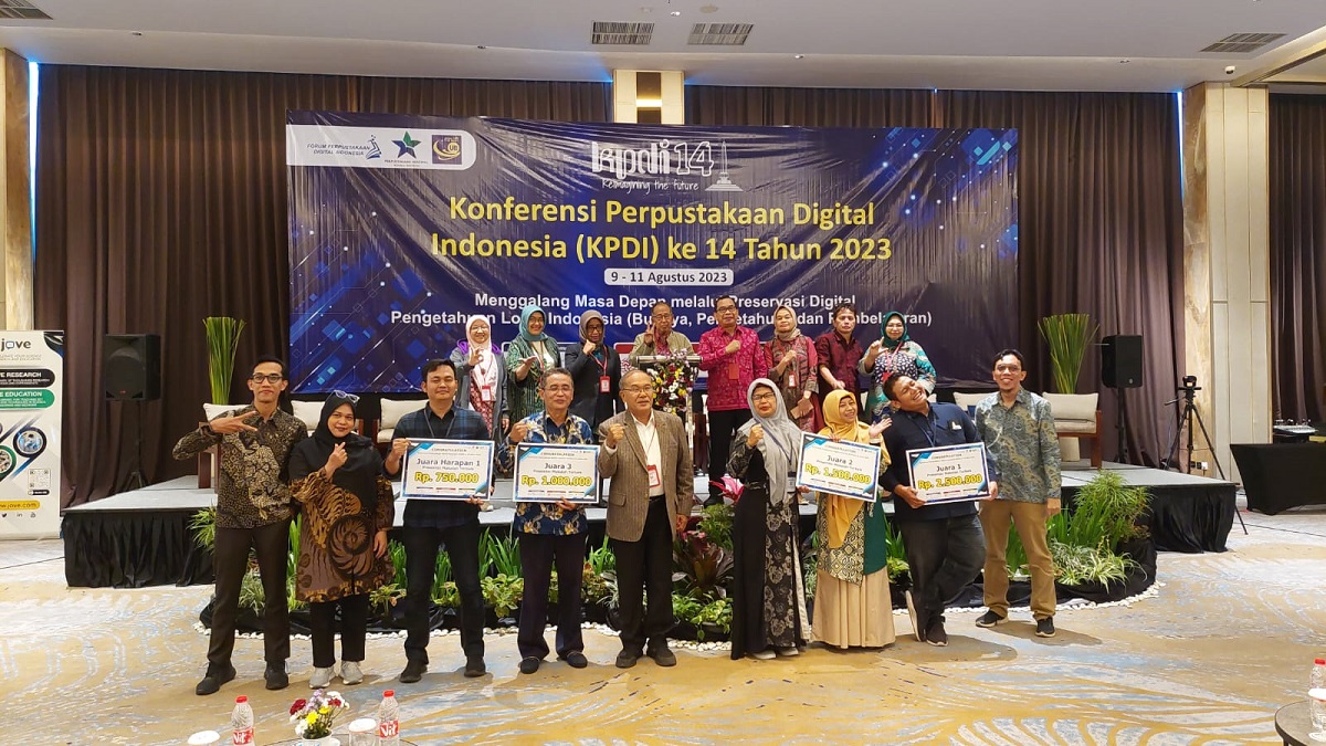 Pustakawan UGM Raih Juara 2 Pada Konferensi Perpustakaan Digital