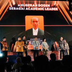 Guru Besar UGM Raih Penghargaan Academic Leader Dikti Bidang Kemaritiman