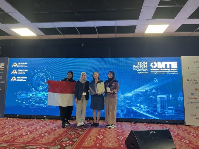 Tim Tekari UGM Raih Prestasi di Malaysia Technology Expo