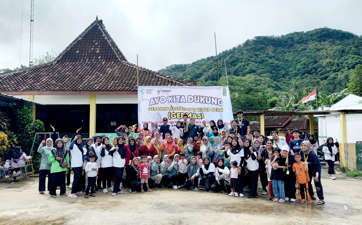 Mahasiswa KKN PPM UGM Periksa Kesehatan Gratis di Kalurahan Terbah ...