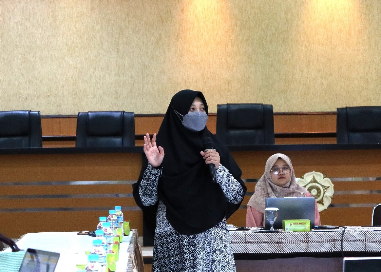 To address generational gaps in the classroom, UGM equips Geography lecturers with effective teaching and communication strategies for Generation Z students.