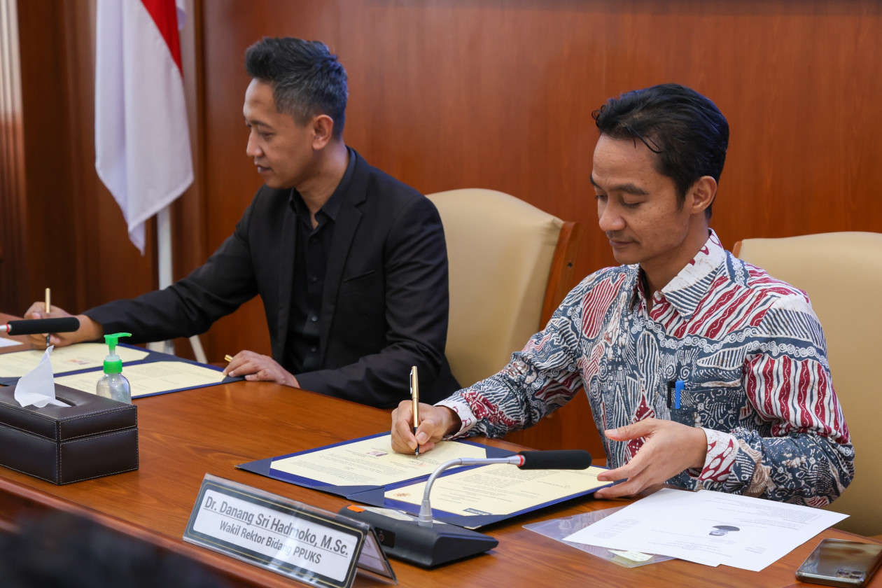 UGM and Botika Teknologi Indonesia Forge AI Collaboration to Advance Smart  Campus Services - Universitas Gadjah Mada