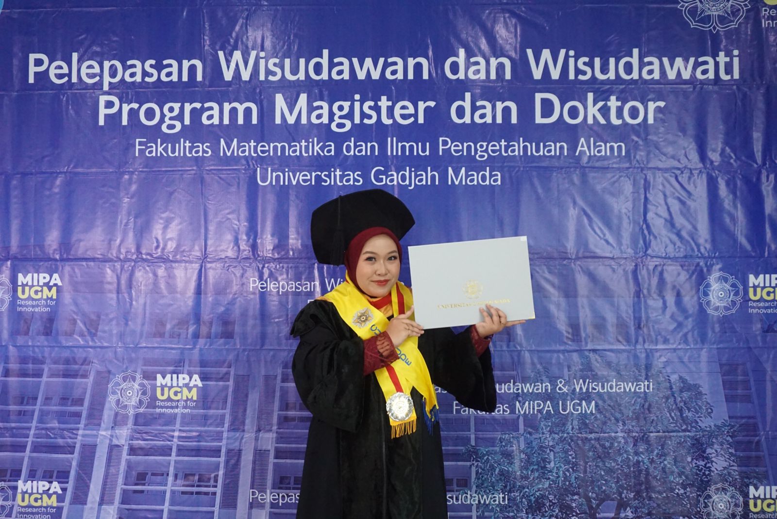 Rizky Lulus S3 UGM di Usia 25, Rahasia Lulus Doktor Fisika Cepat