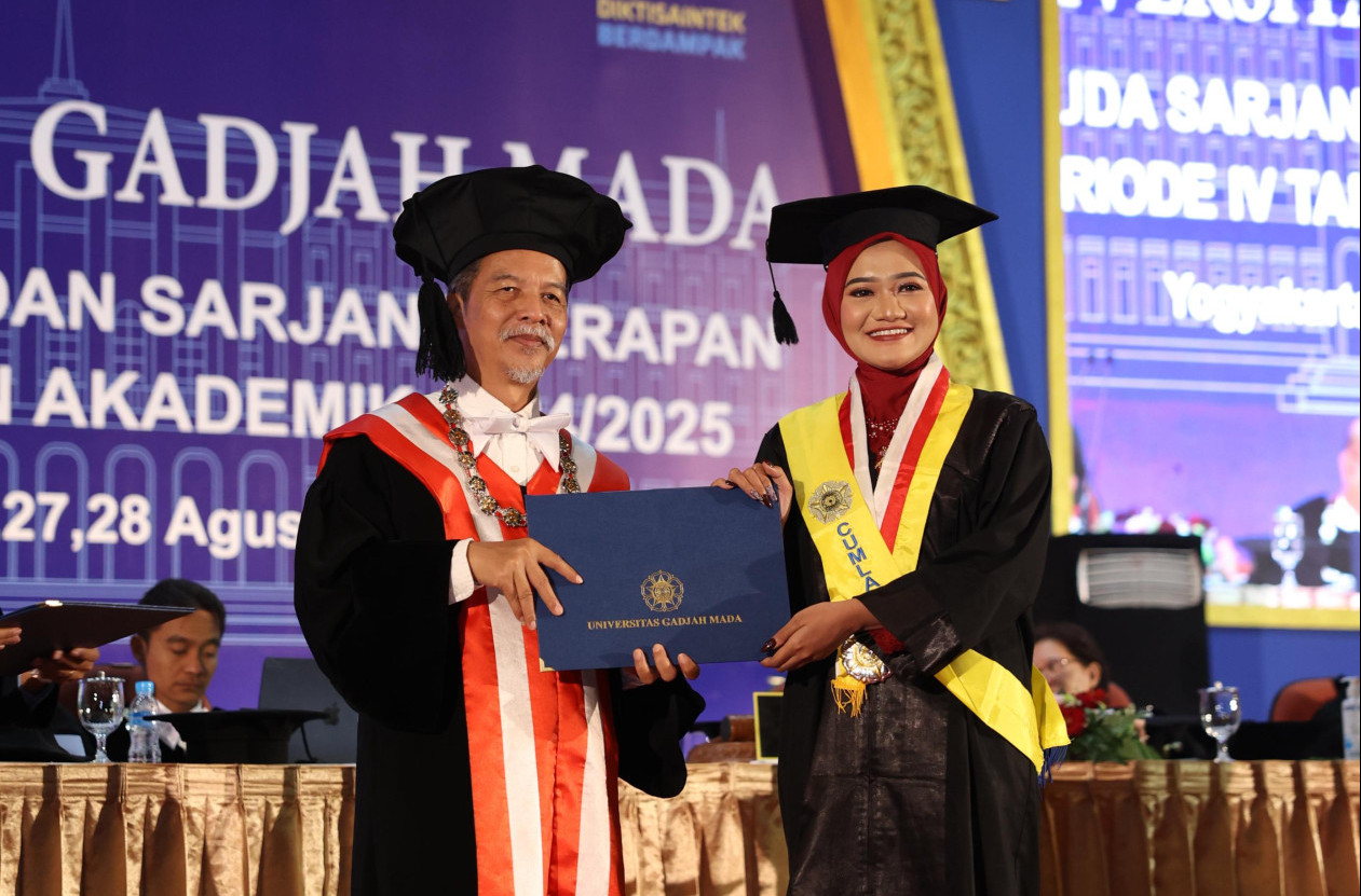 Undergraduate and Applied Bachelor Graduation Ceremony
