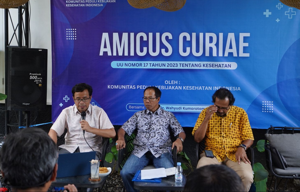 Amicus Curiae