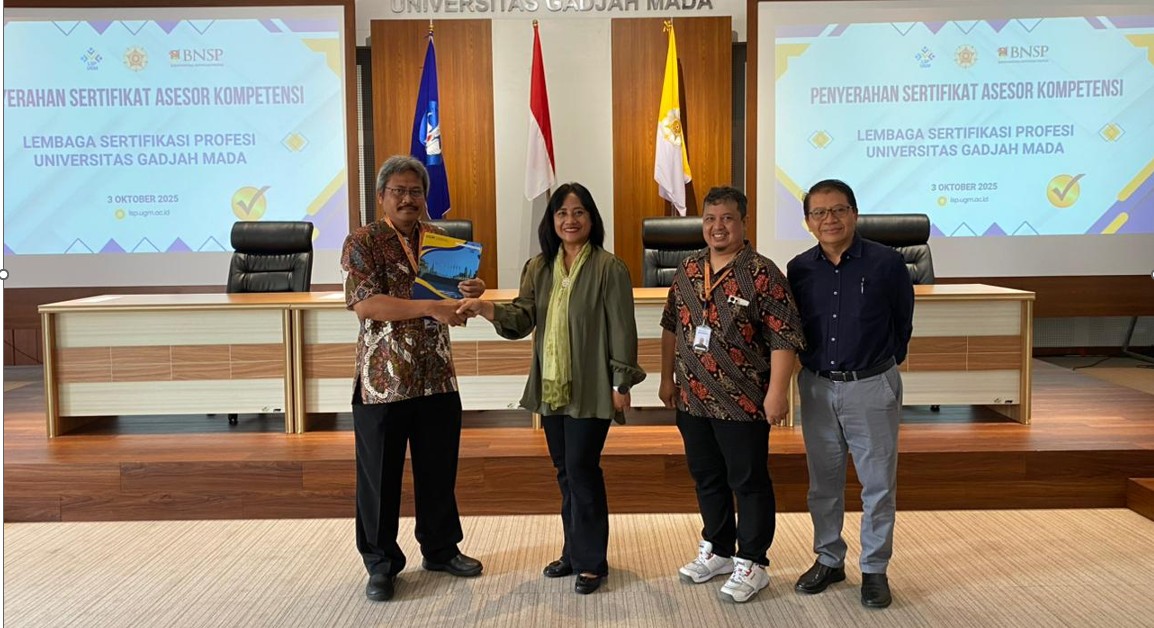 Assessor Certificates to Lecturers