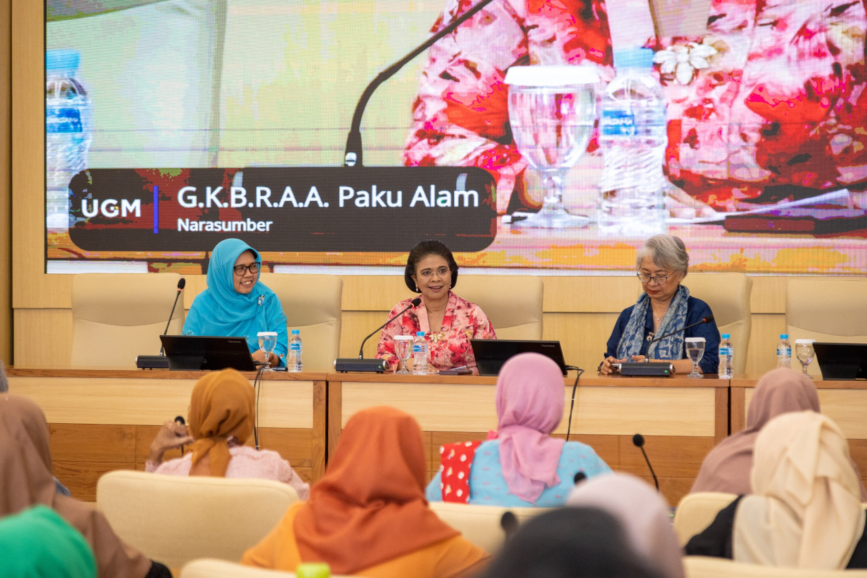 Batik artist and cultural preserver