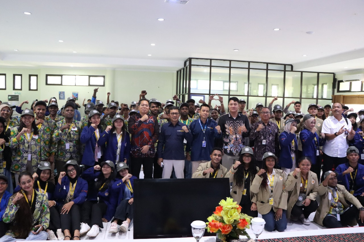 A total of 149 ADik scholarship students from seven universities in Yogyakarta participated in a program aimed at strengthening national values and character.