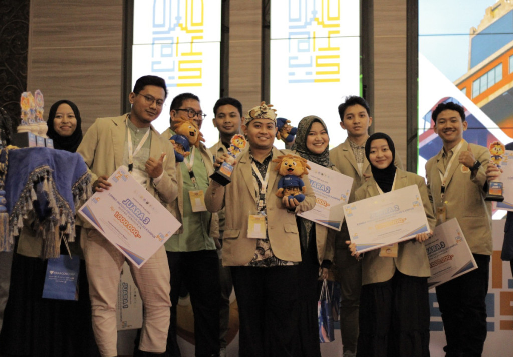 UGM’s Jama’ah Shalahuddin and Campus Mosque win overall champion at the 2025 AMKI Muda National Jamboree, earning eight awards across categories.