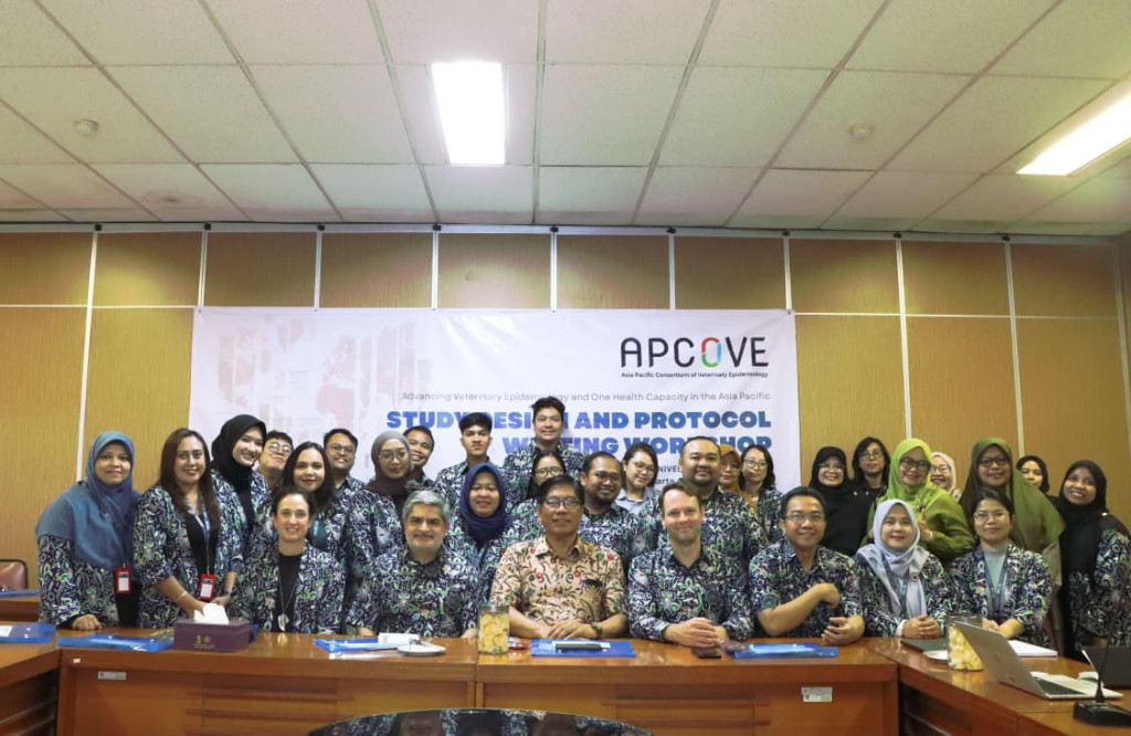 UGM and APCOVE host an epidemiology workshop to enhance the capacity of Asia-Pacific veterinarians in field research and zoonotic disease prevention.