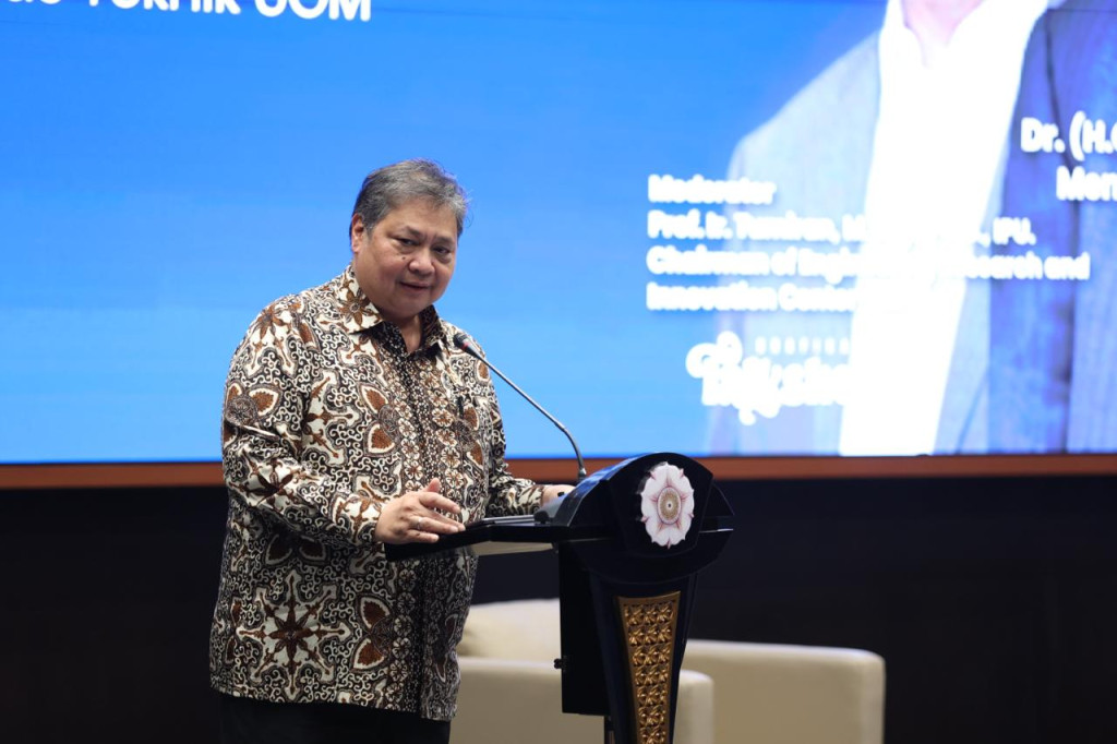 Coordinating Minister Airlangga Hartarto outlines Indonesia’s downstreaming agenda, the digital talent needs, and the roles of universities in accelerating economic growth.