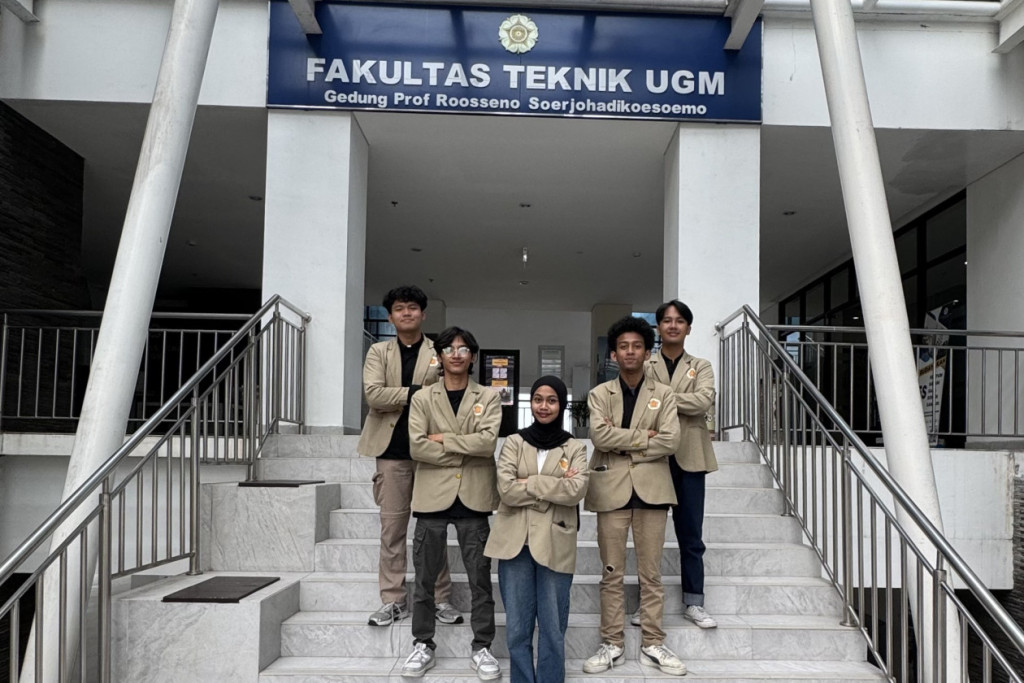 UGM students develop SIKE, an AI-based smart kitchen system to improve the Free Nutritious Meal Program and turn food waste into renewable energy.