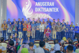 UGM secured 14 awards at the 2025 Diktisaintek Awards, recognising excellence in education, research, innovation, public relations, and cooperation.