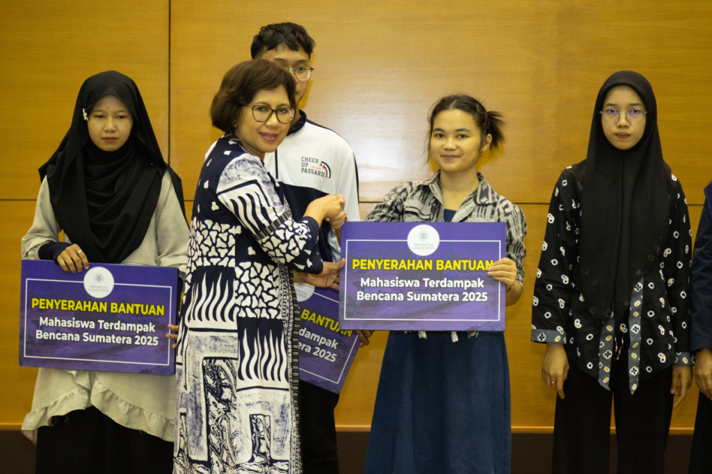 UGM delivers academic, psychological, and financial assistance to 162 students whose families were affected by disasters in Aceh, North Sumatra, and West Sumatra.