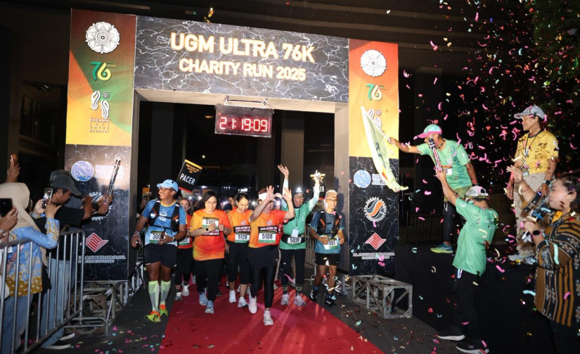 Around 300 runners joined the UGM Ultra Charity Run 2025, raising over IDR 426 million to support scholarships and disaster relief efforts.